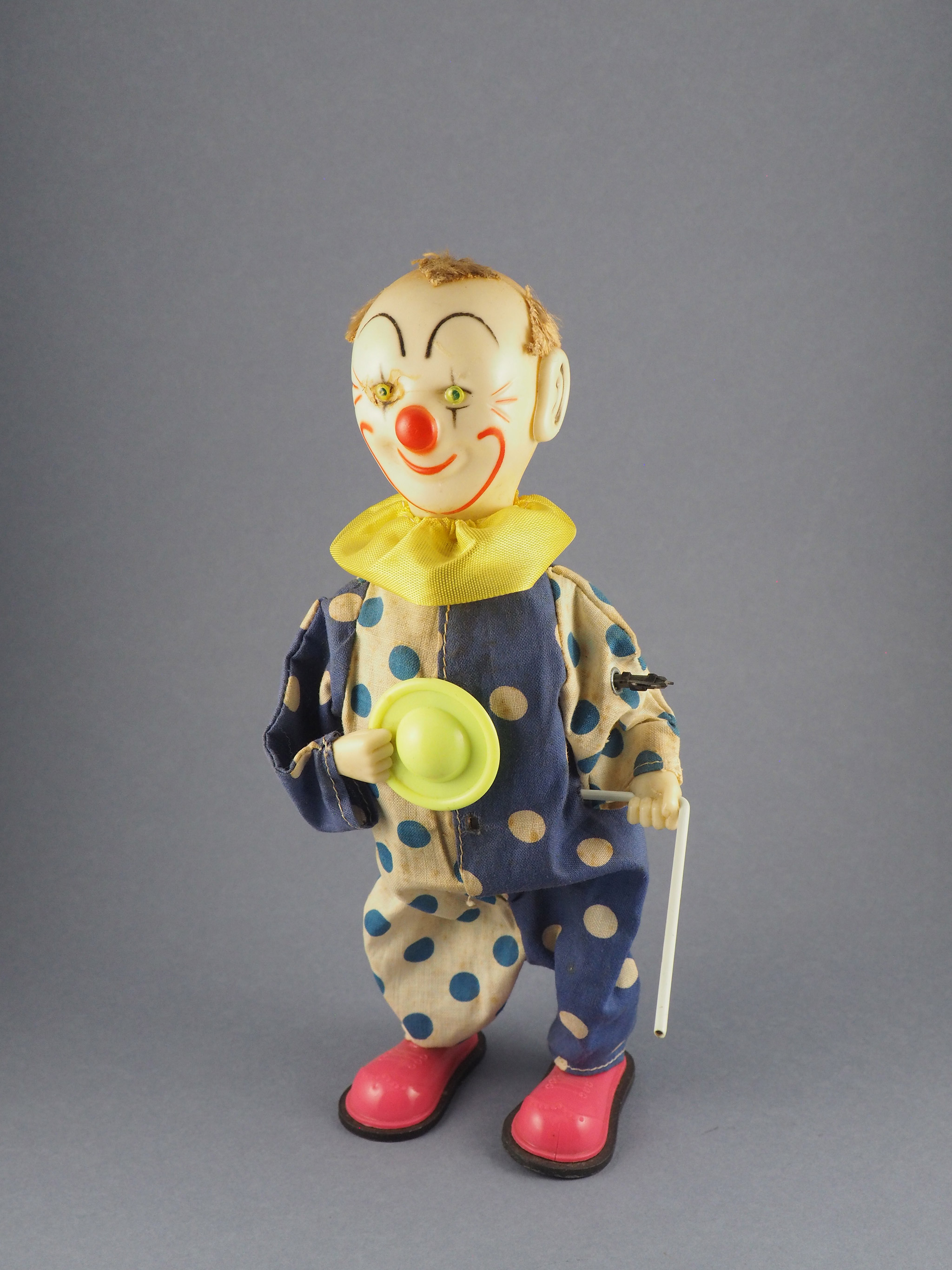 Payaso circo com baston photo 1