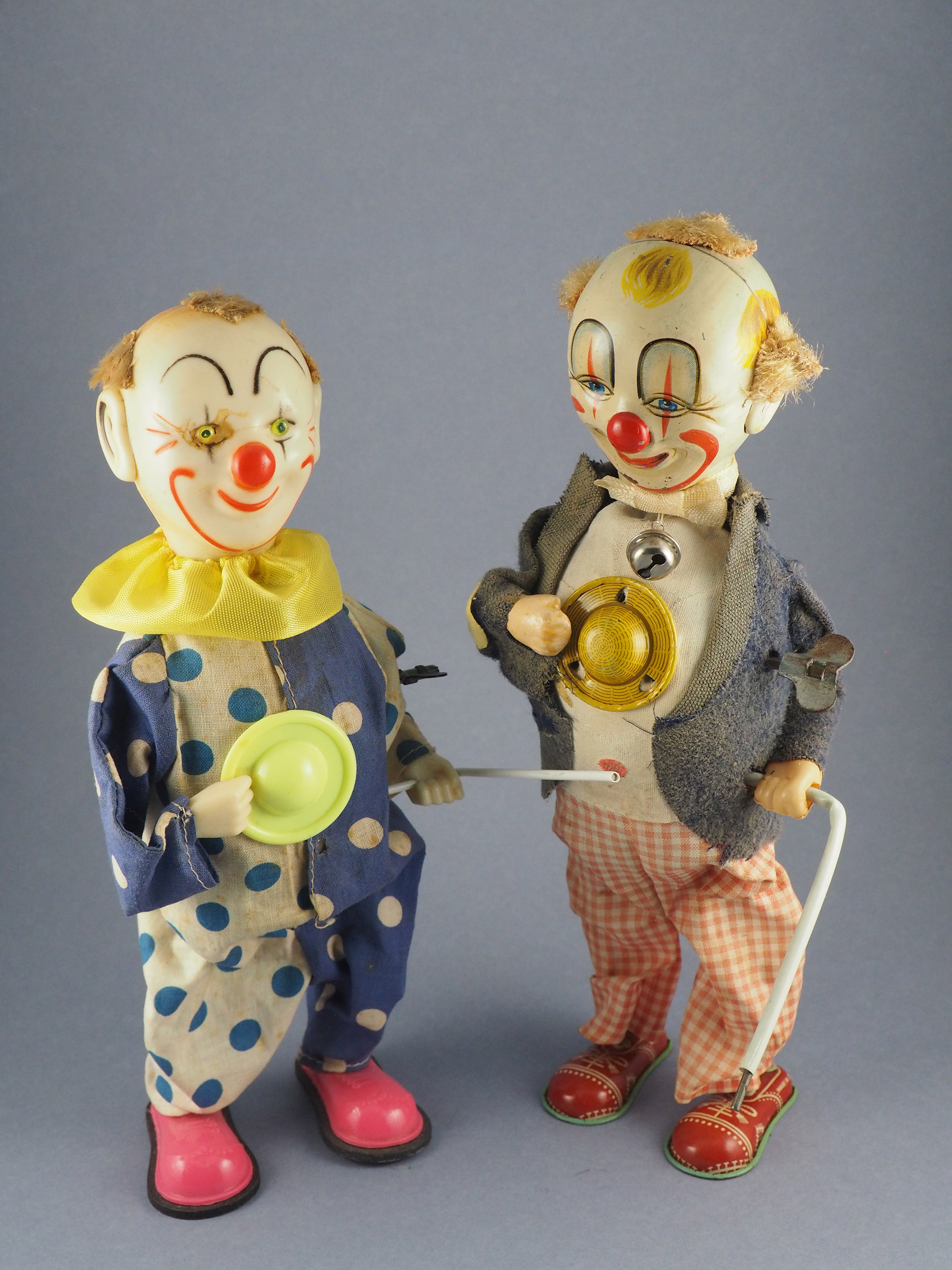 Payaso circo com baston photo 3