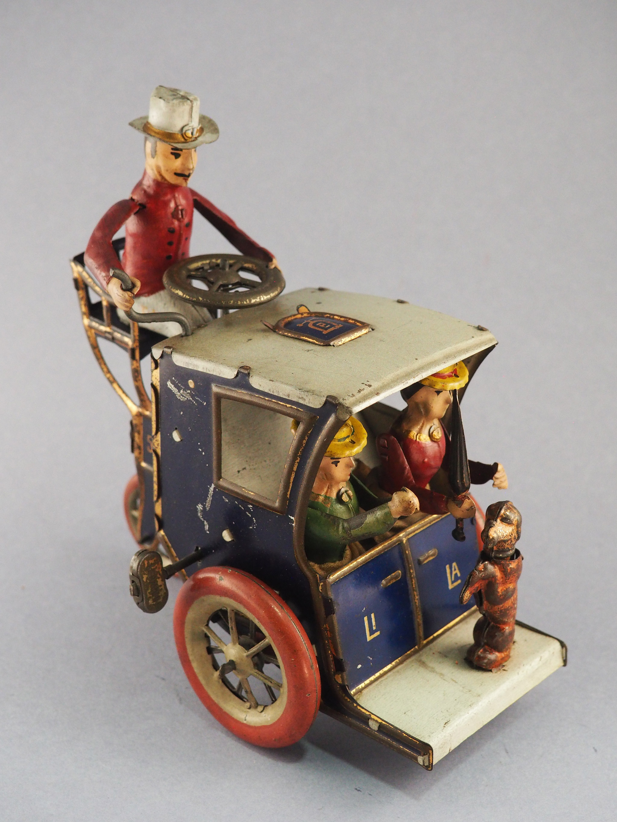 LI LA HAMSON CAB photo 1