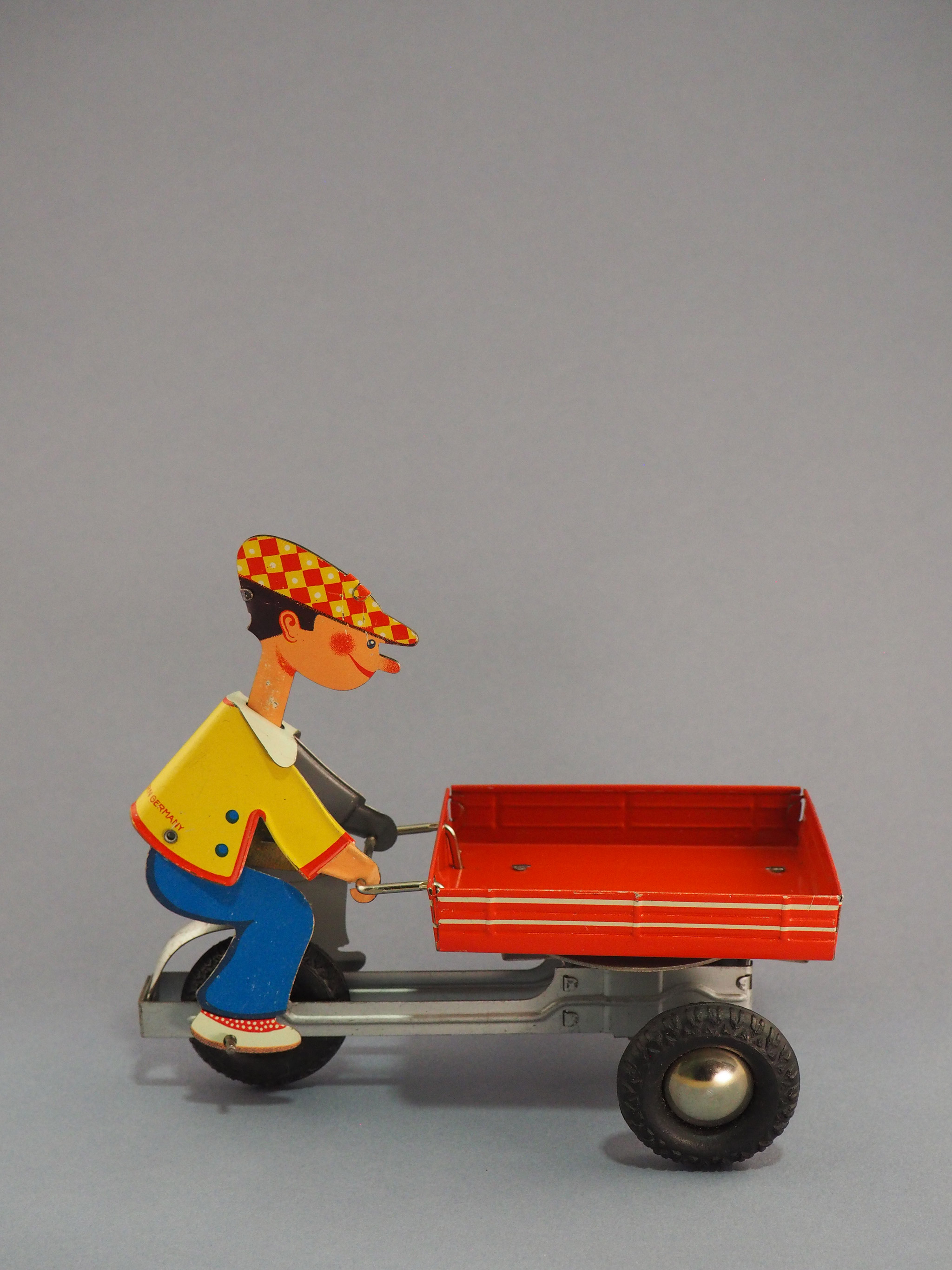 Tricycle with Driver photo 1