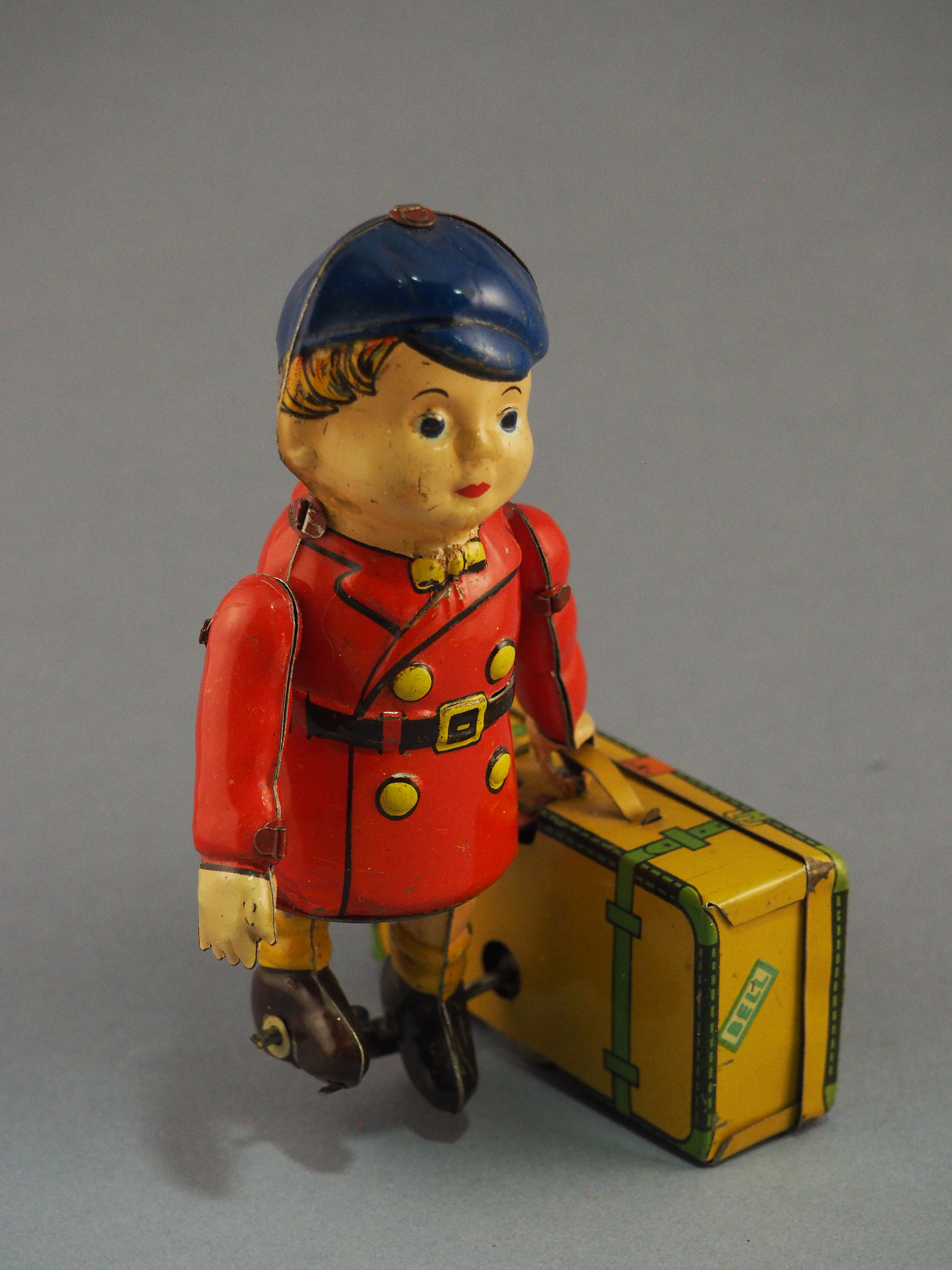 Traveller with Suitcase photo 2