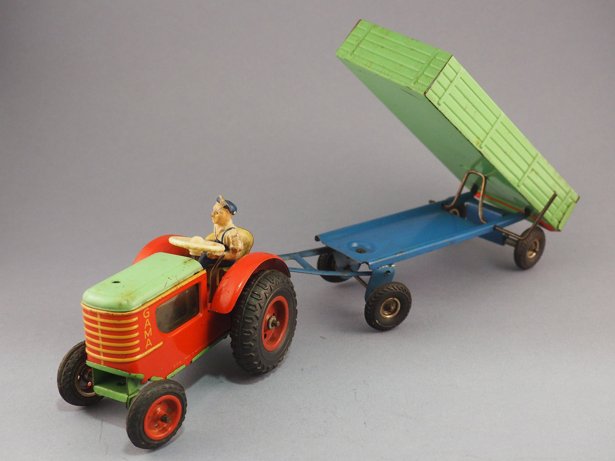 Tractor with Trailer photo 1