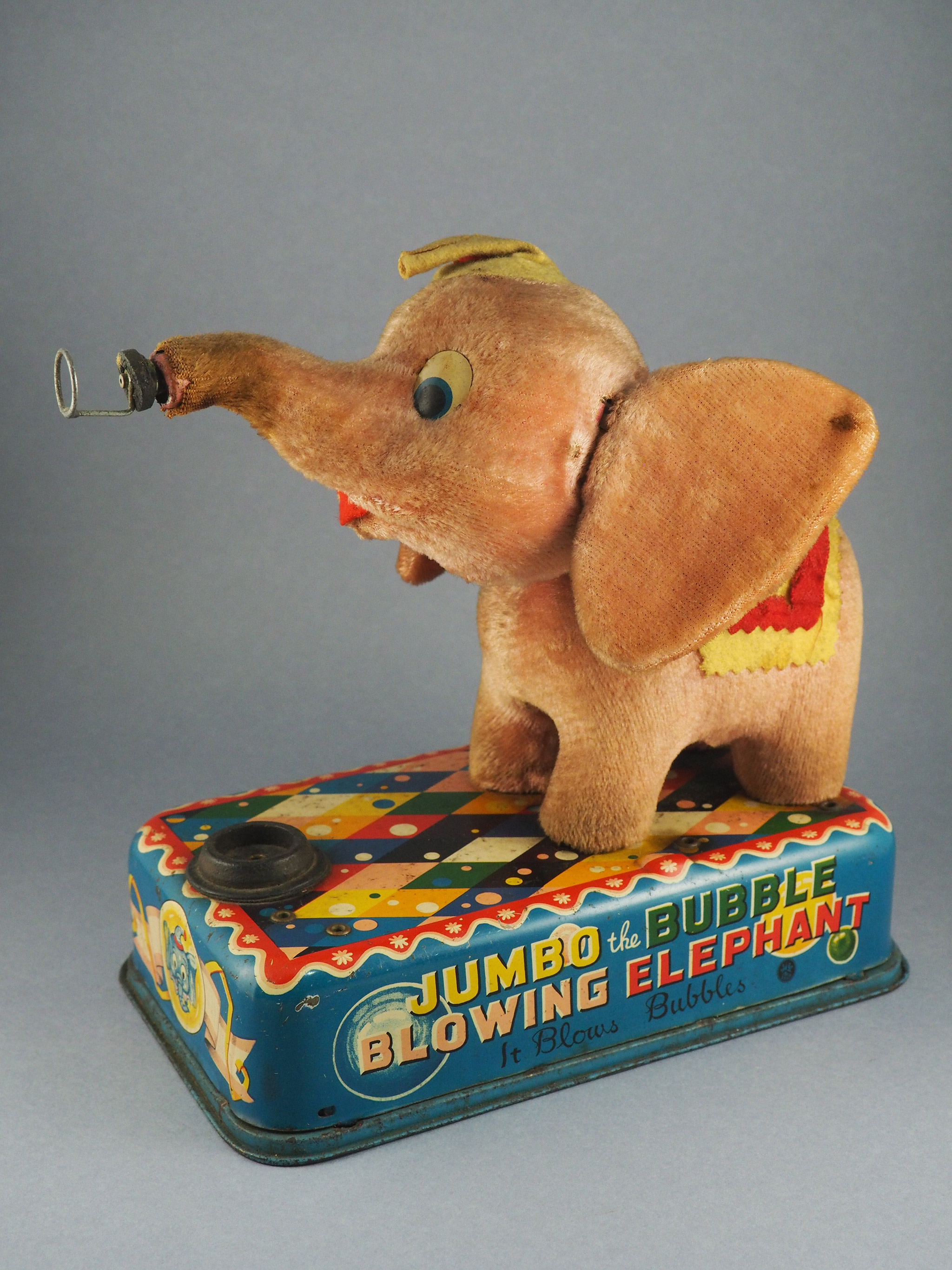 Jumbo the Bubble Blowing Elephant photo 2