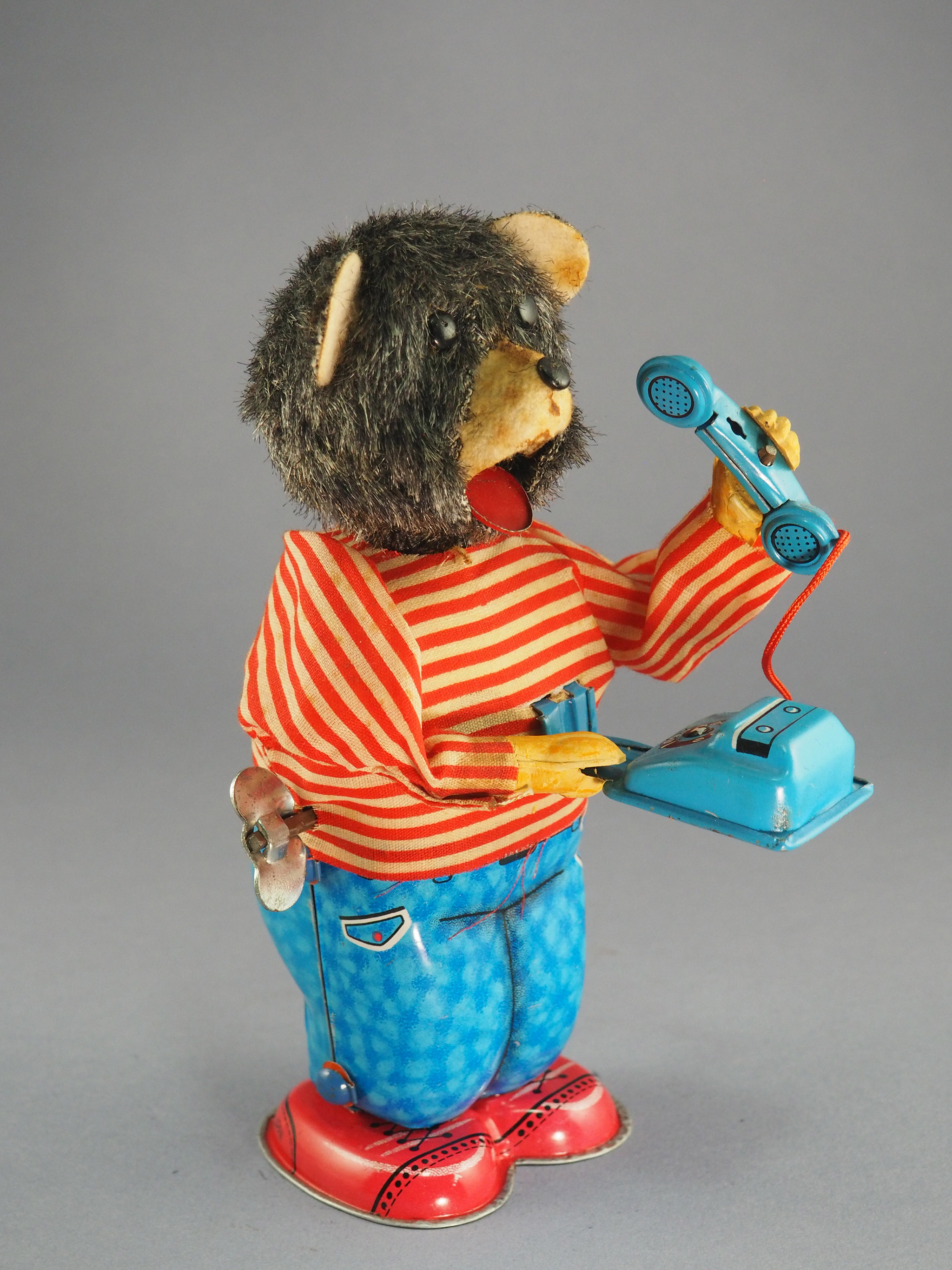 Telephone Bear photo 1