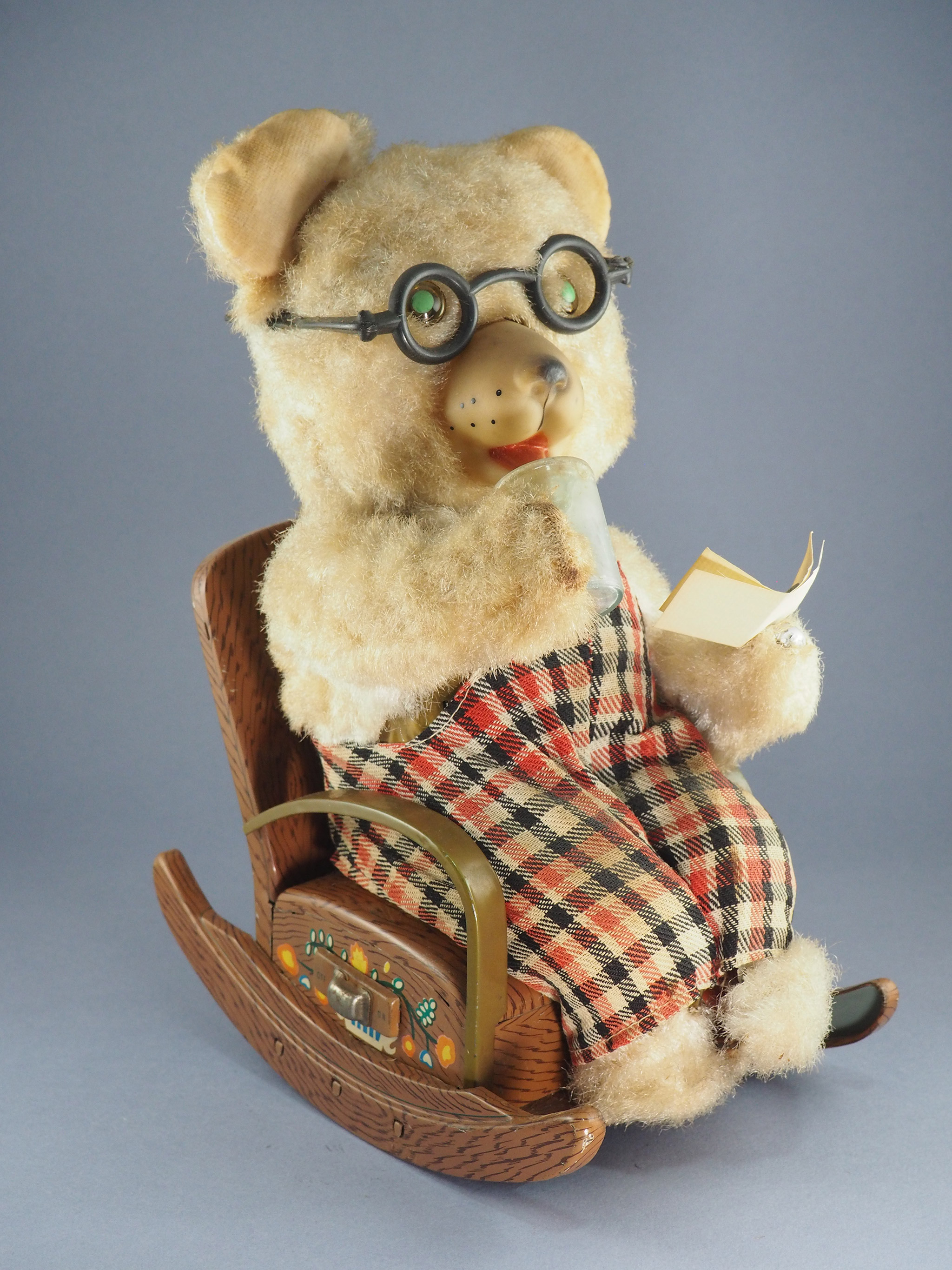 Papa Bear - Reading & Drinking in his old Rocking Chair photo 2