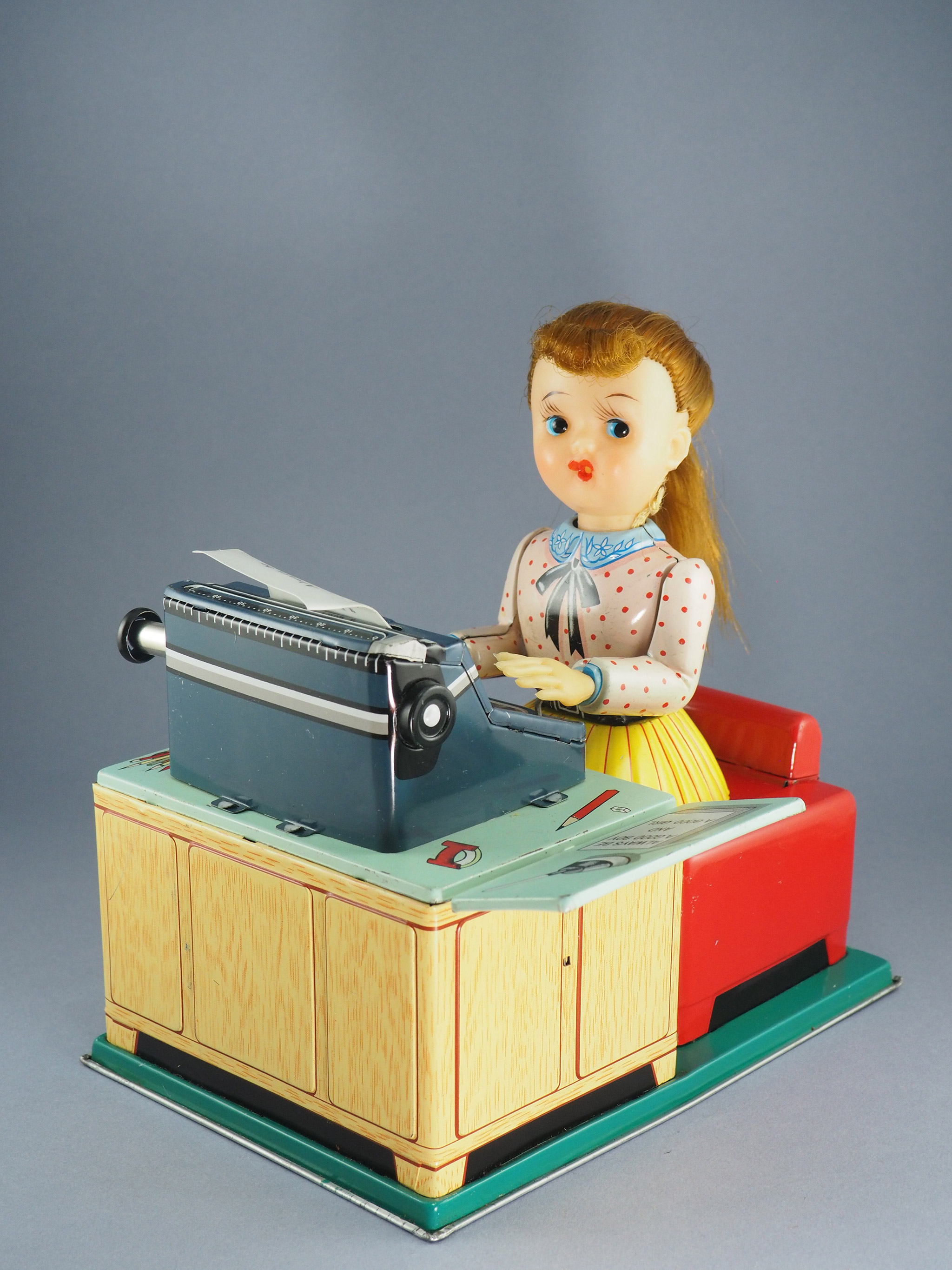 Busy Secretary photo 1