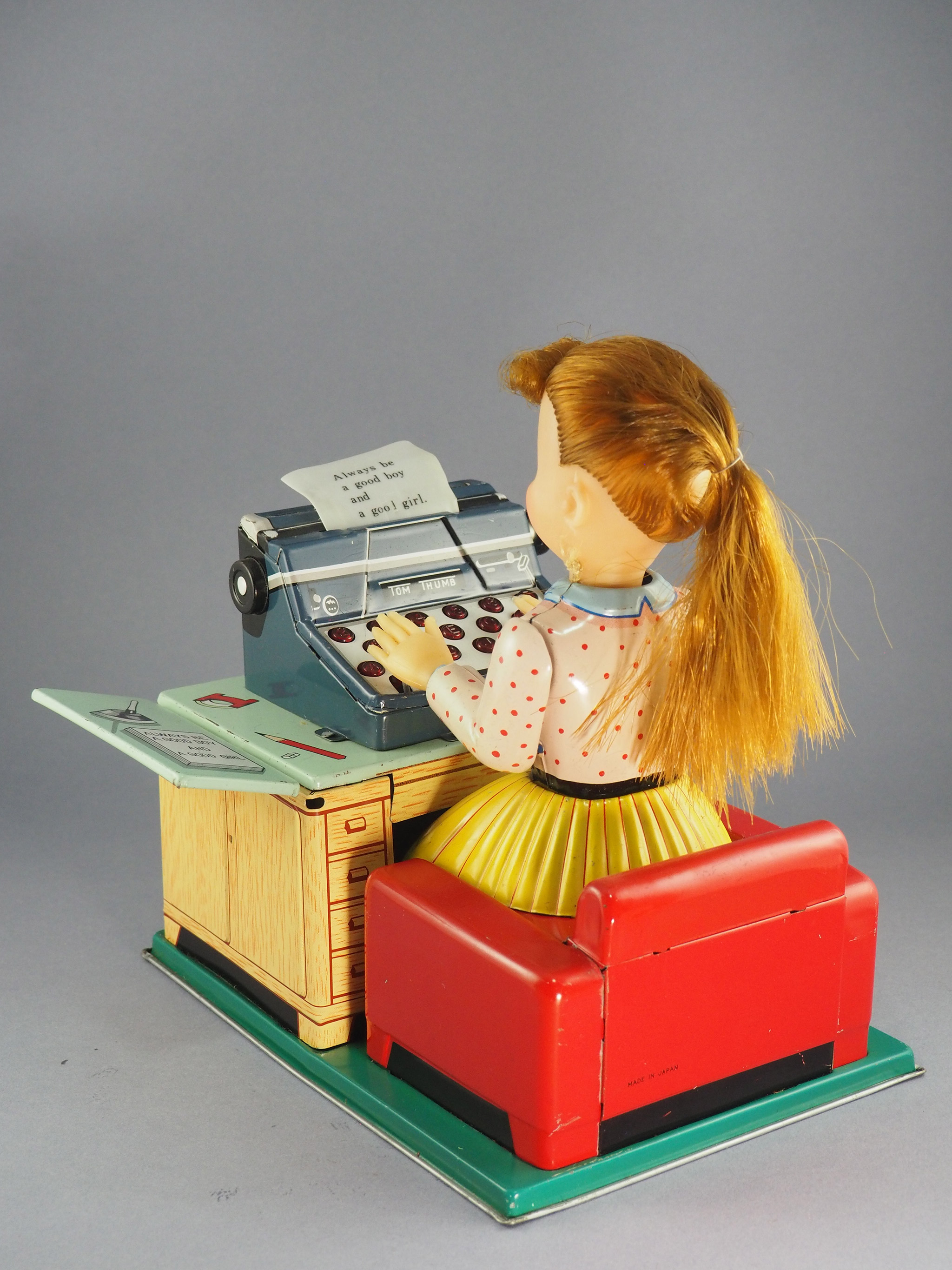 Busy Secretary photo 4