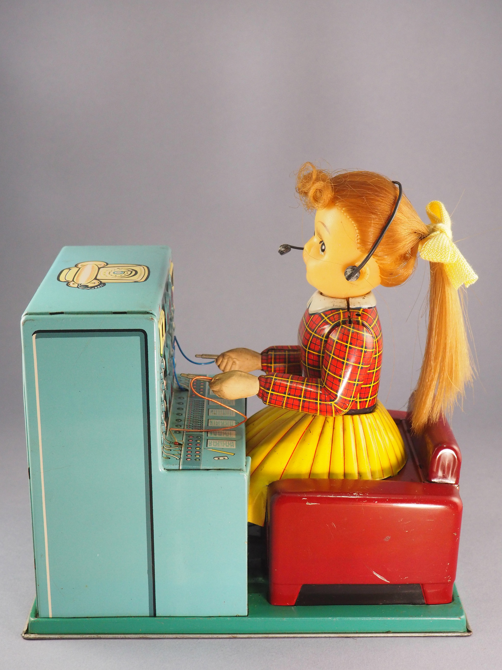 Switchboard Operator photo 1