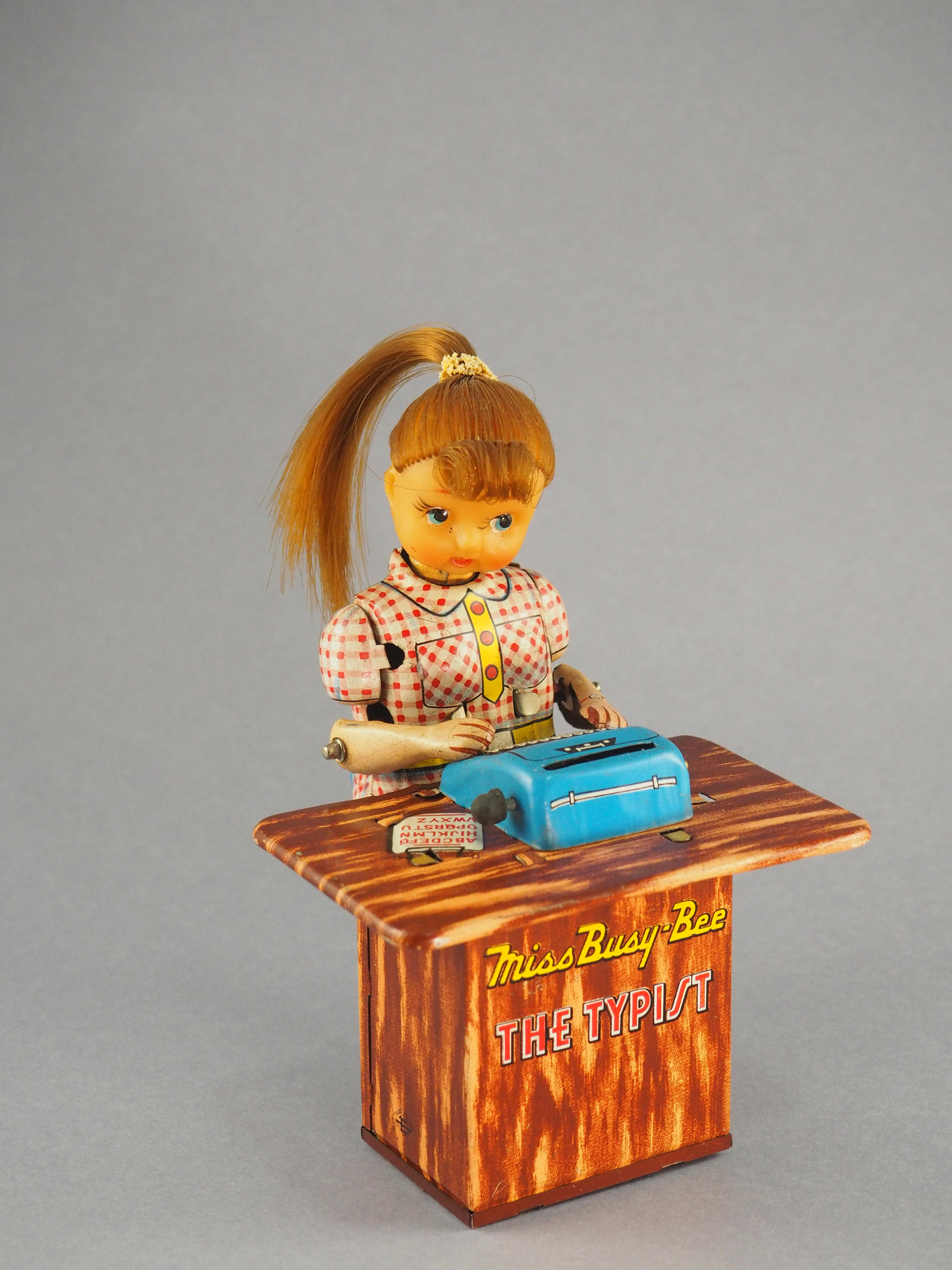 Miss Busy-Bee the Typist photo 2