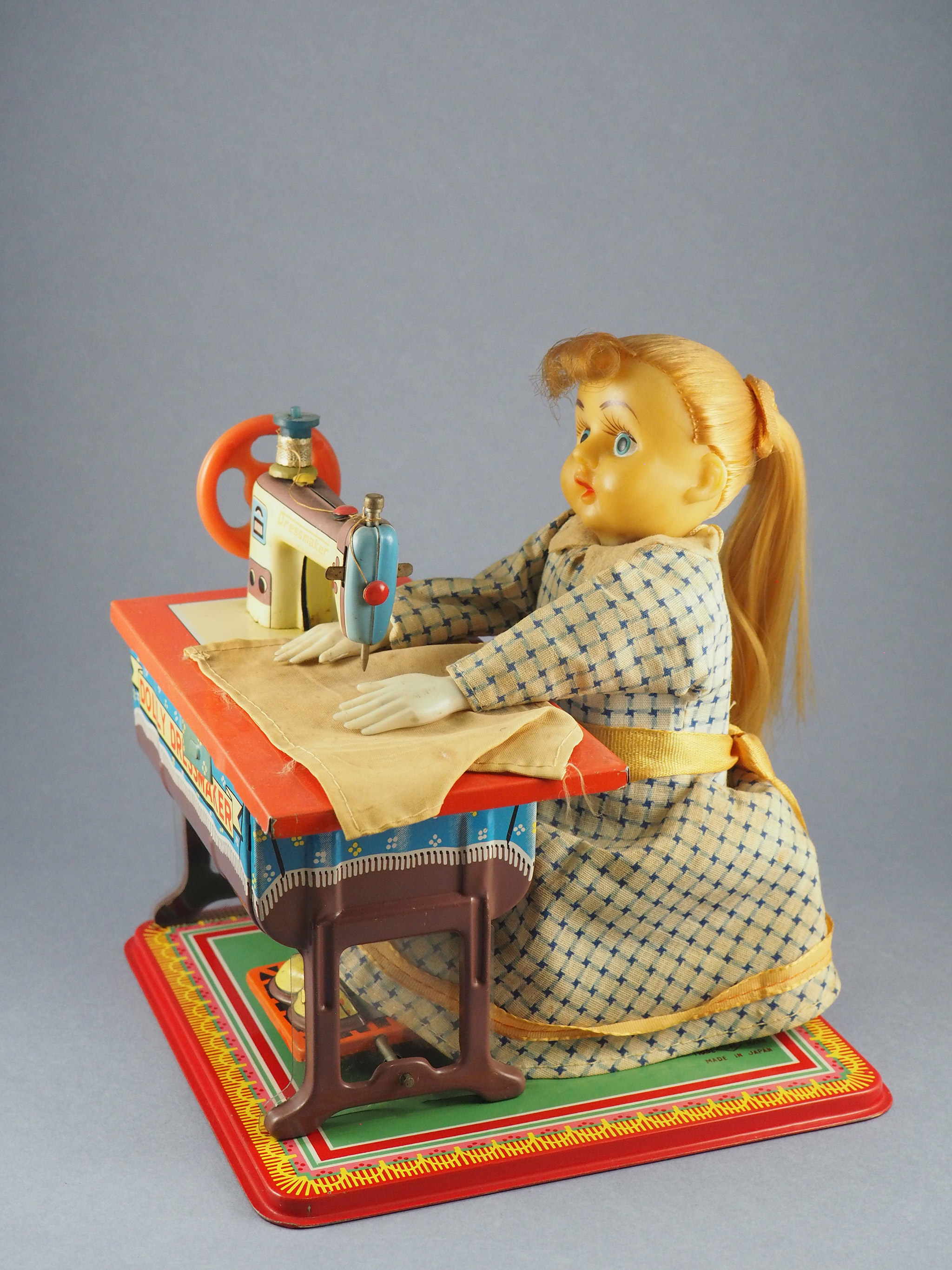 Dolly Dressmaker photo 2