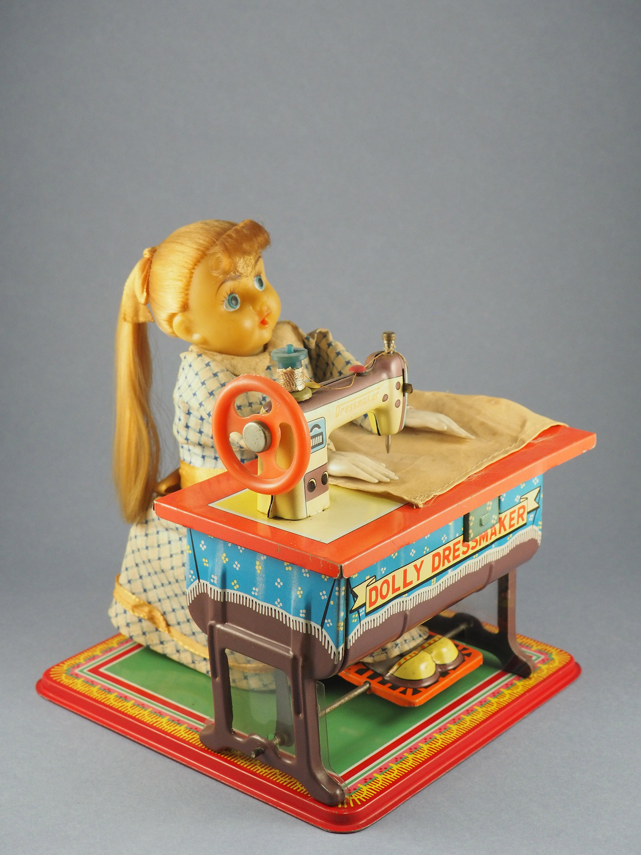 Dolly Dressmaker photo 3