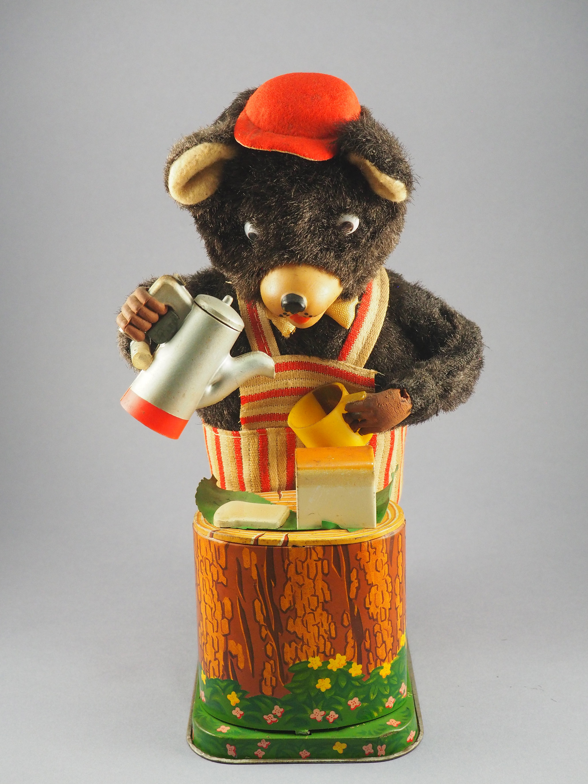 Maxwell Coffee-Loving Bear photo 1