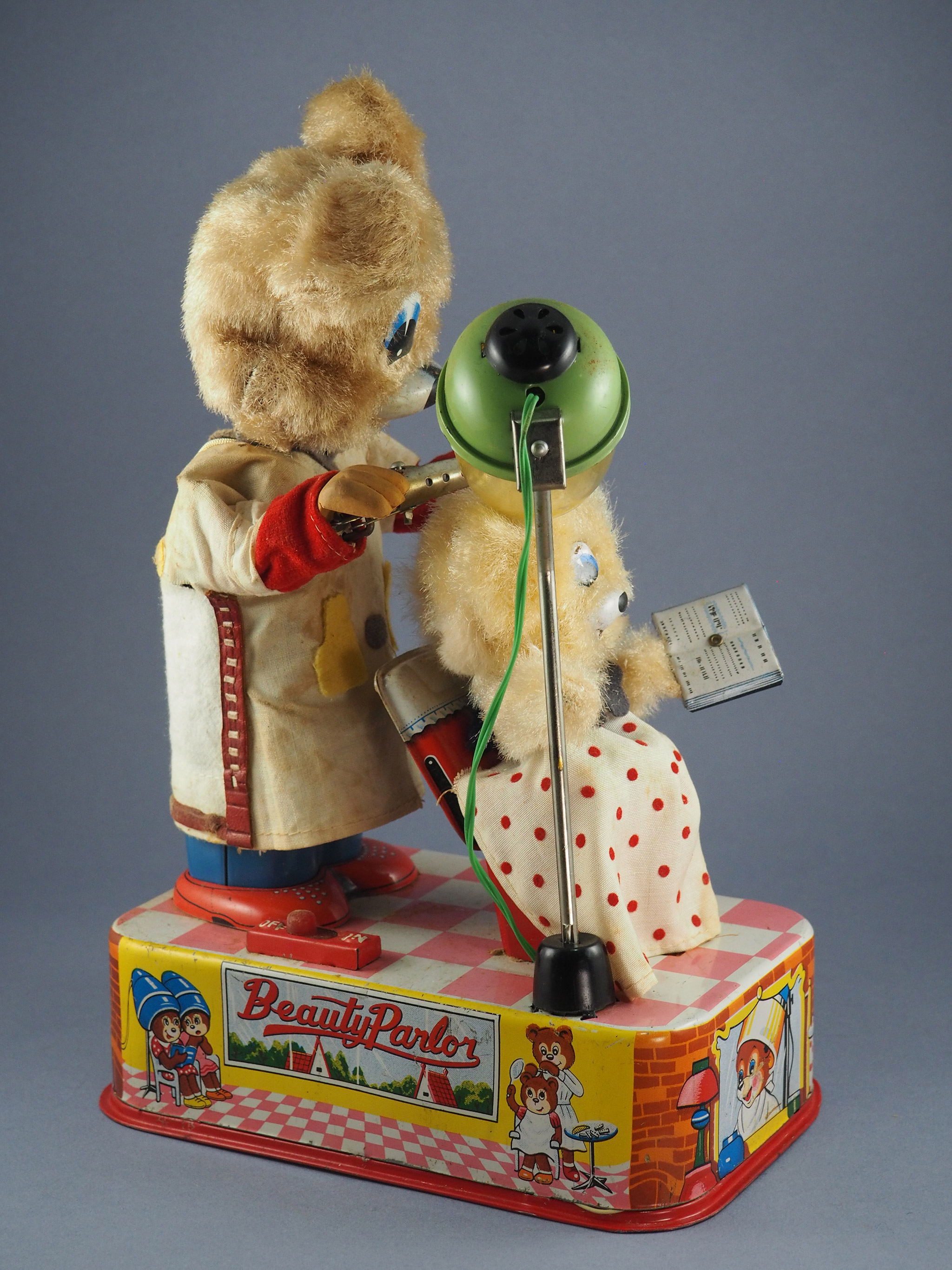 Beauty Parlor Bear with Lighted Dryer Stand photo 3