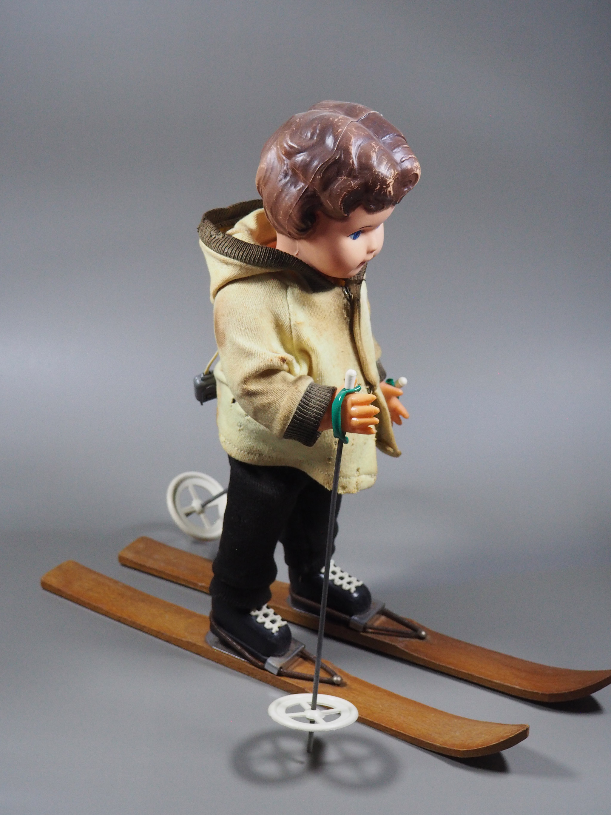 Girl on wood skis photo 1