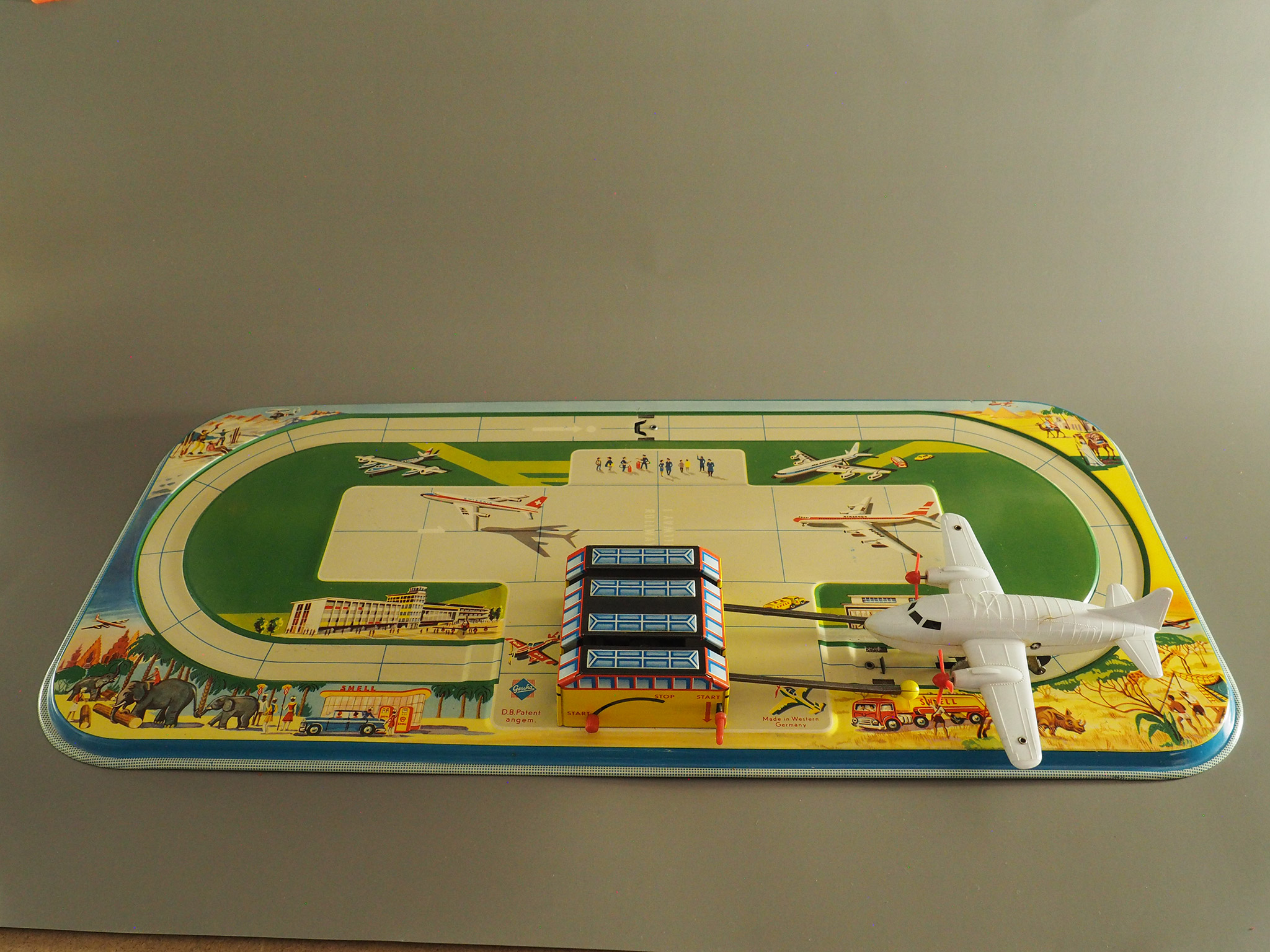 Airport photo 2