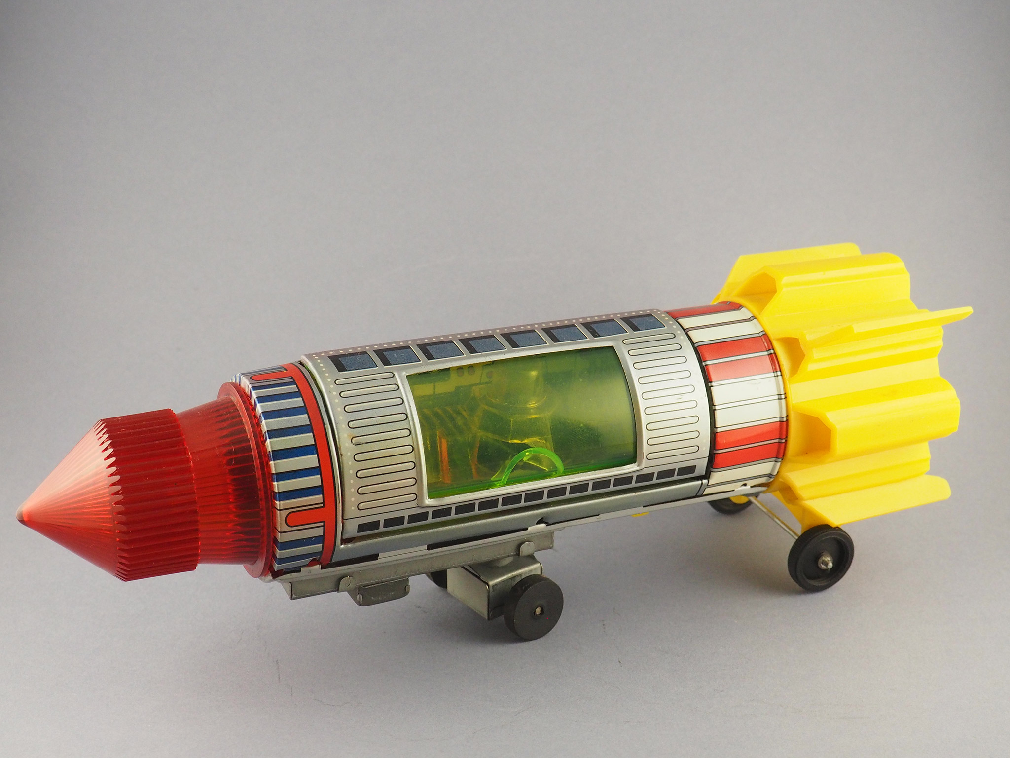 Space Rocket Saturn-X5 photo 1