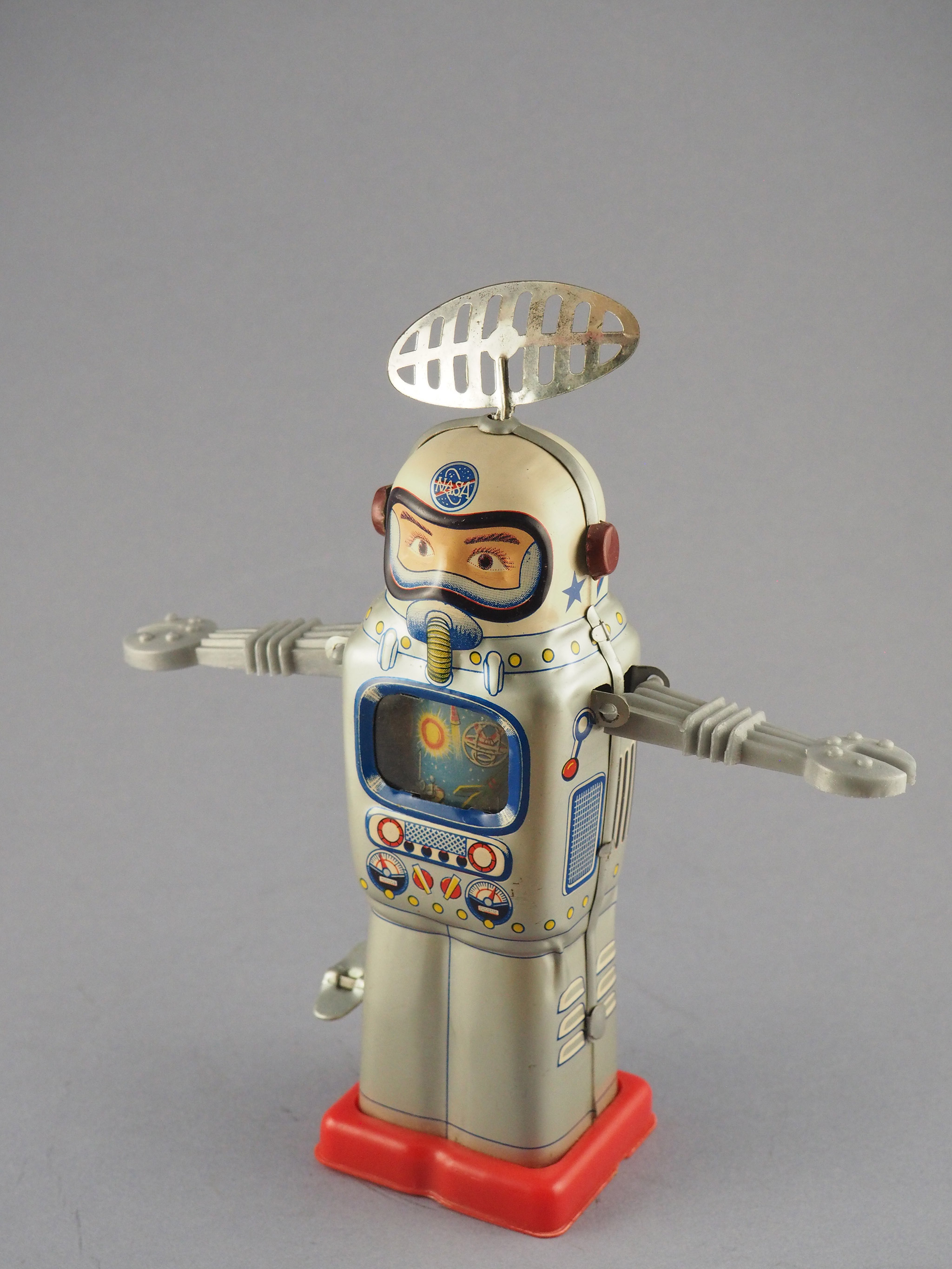 Mechanical Television Spaceman photo 2