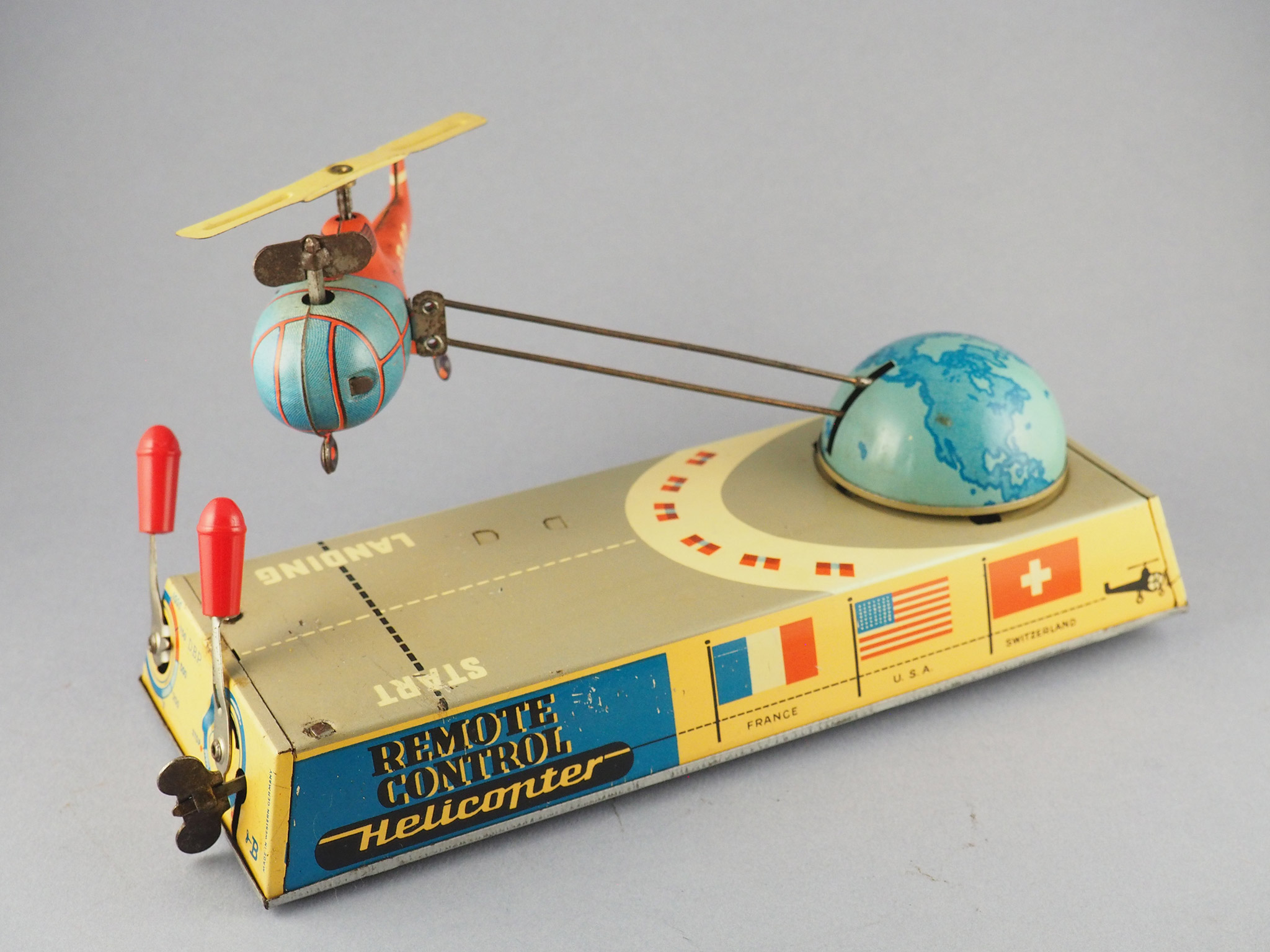 Remote Control Helicopter photo 2