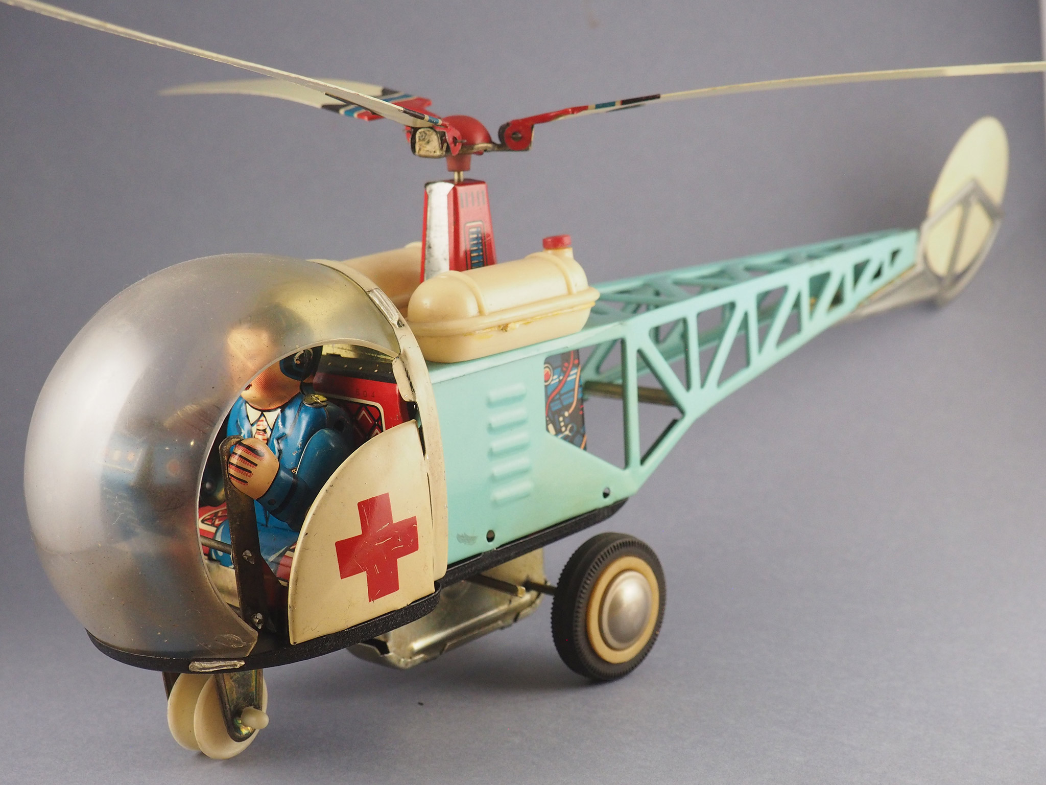 Helicopter with Active Pilot photo 1