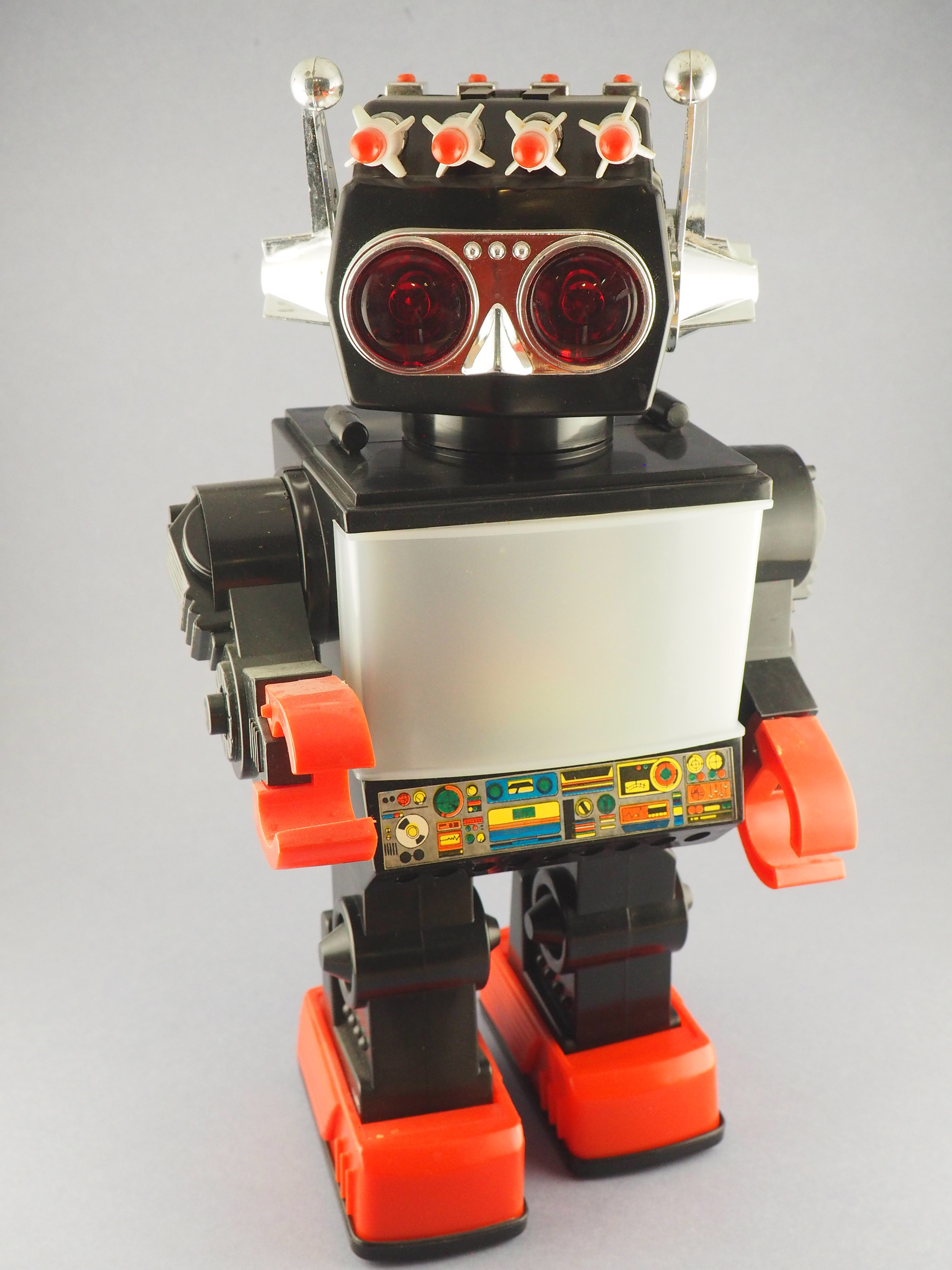 SATURN Robot photo 2