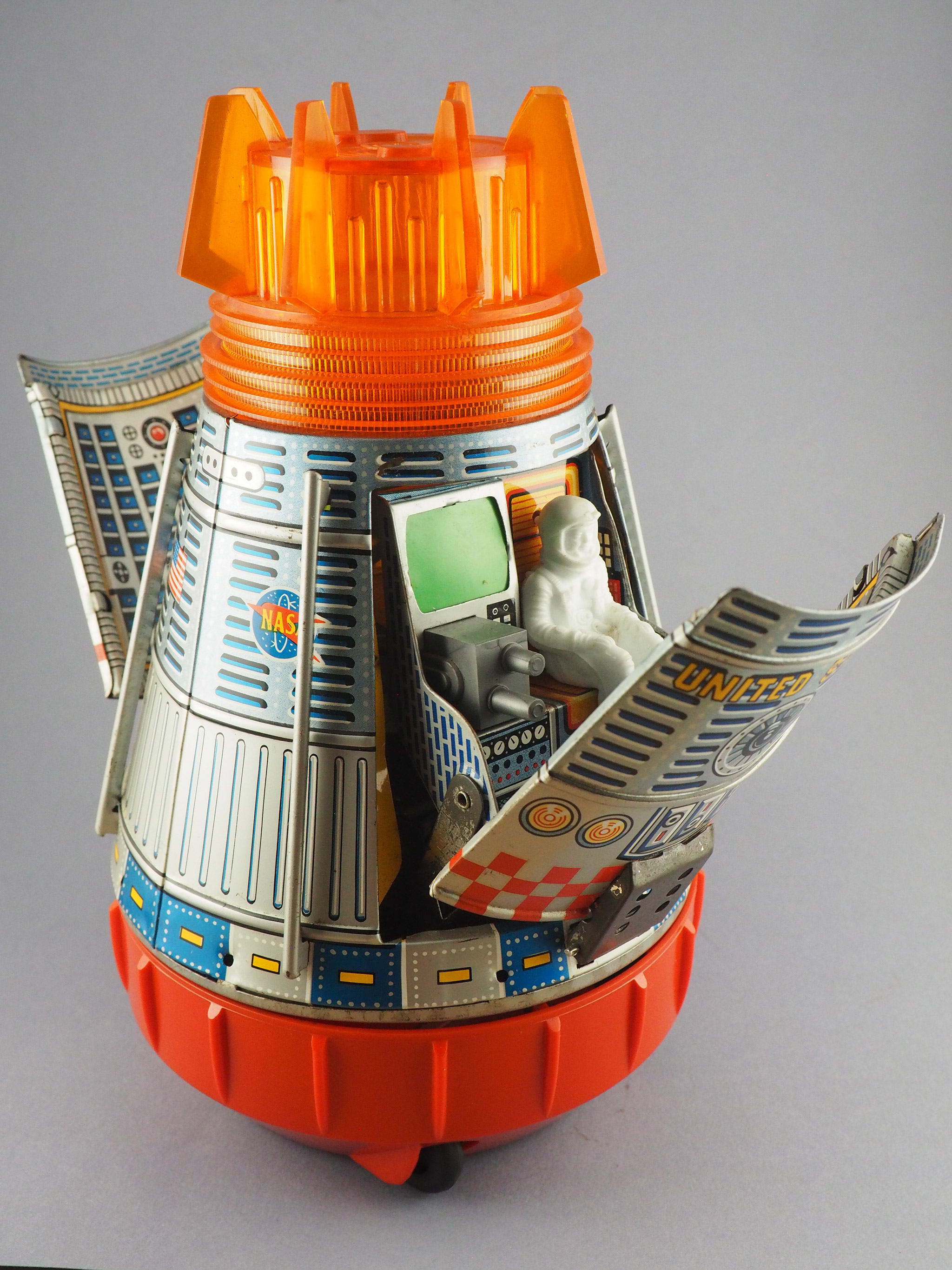 Super Space Capsule Apollo photo 1