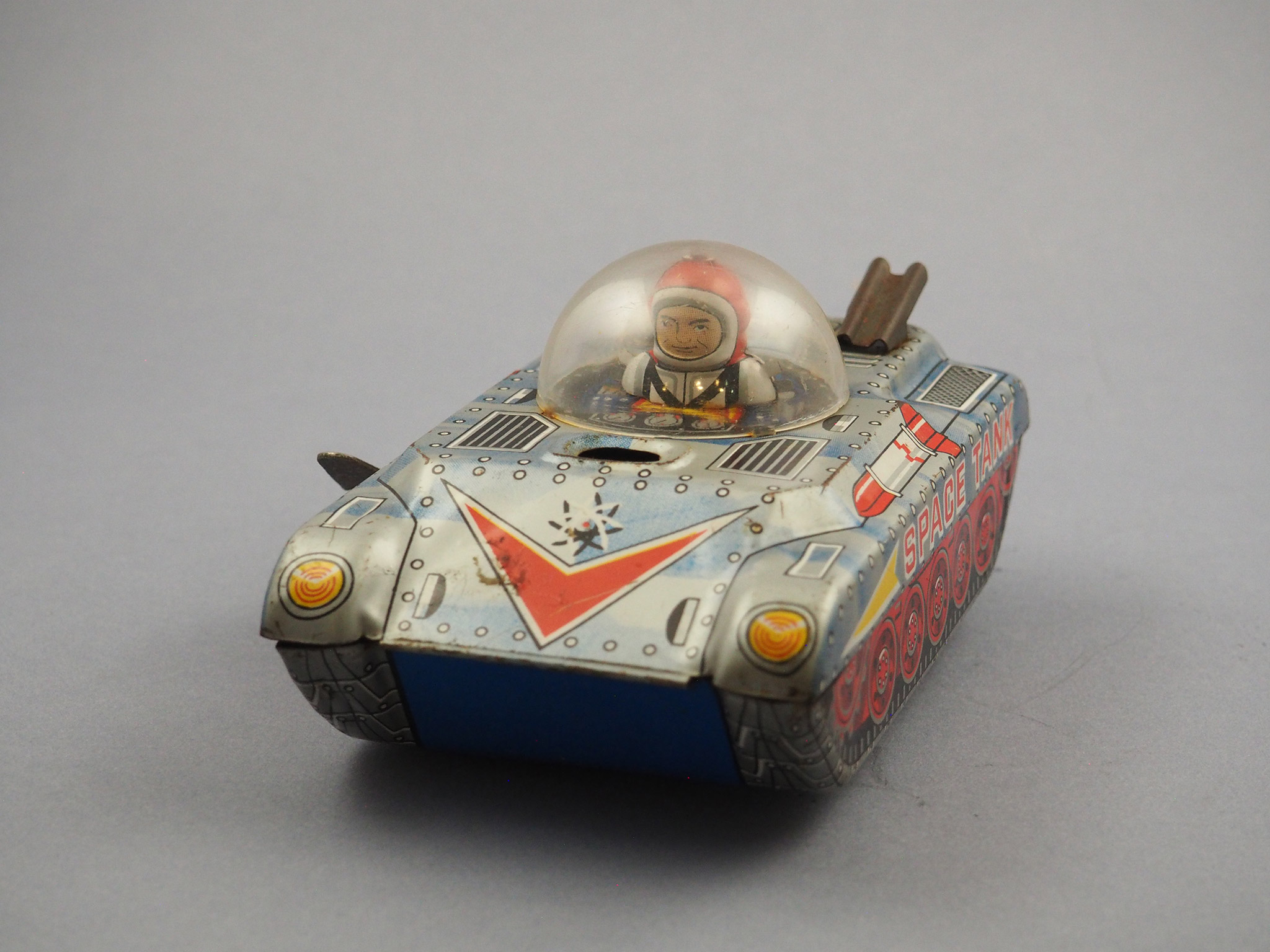 Space Tank photo 2