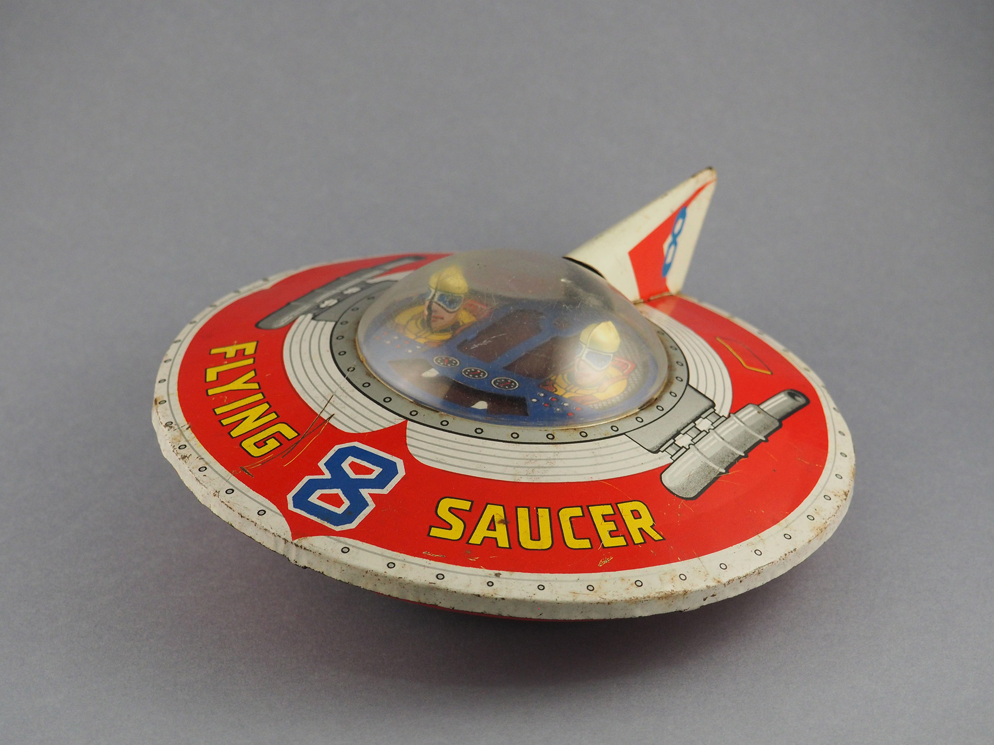 Flying Saucer 8 photo 1