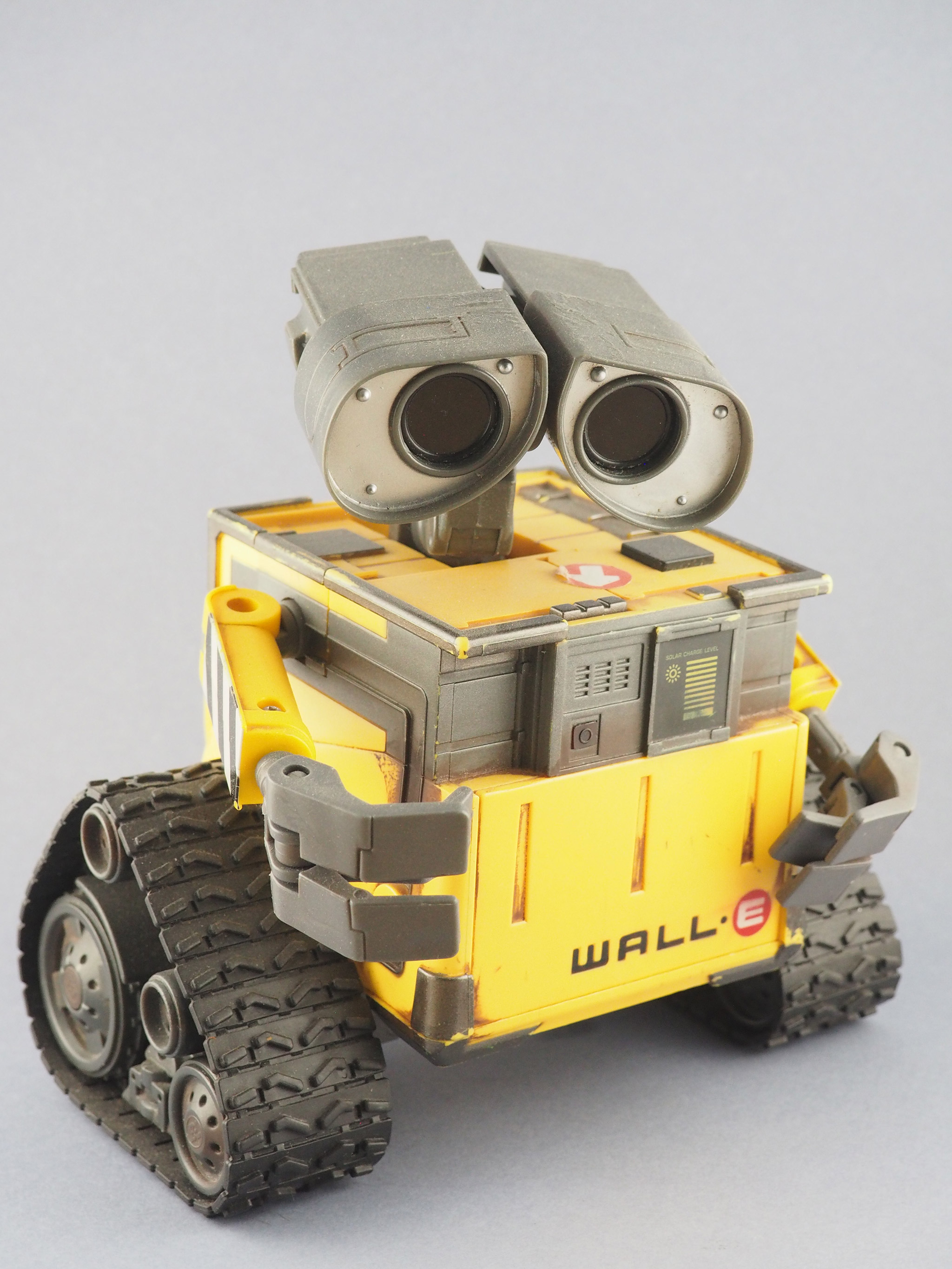 Wall-E robot photo 2
