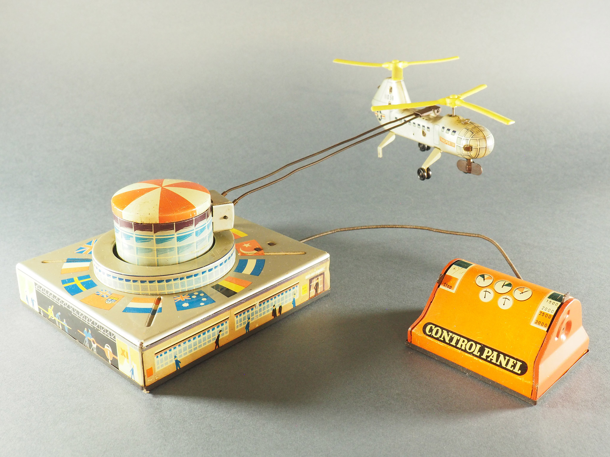 Remote Control "Transport-Helicopter" photo 1