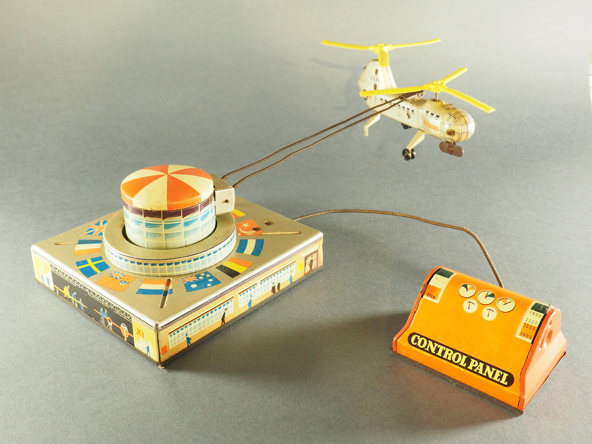 Remote Control "Transport-Helicopter" photo 3