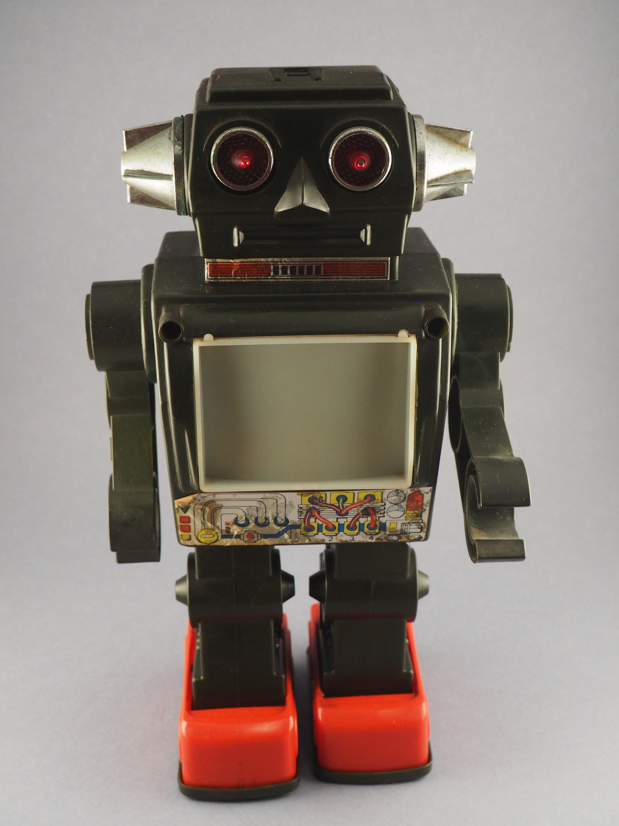 TV Robot photo 1