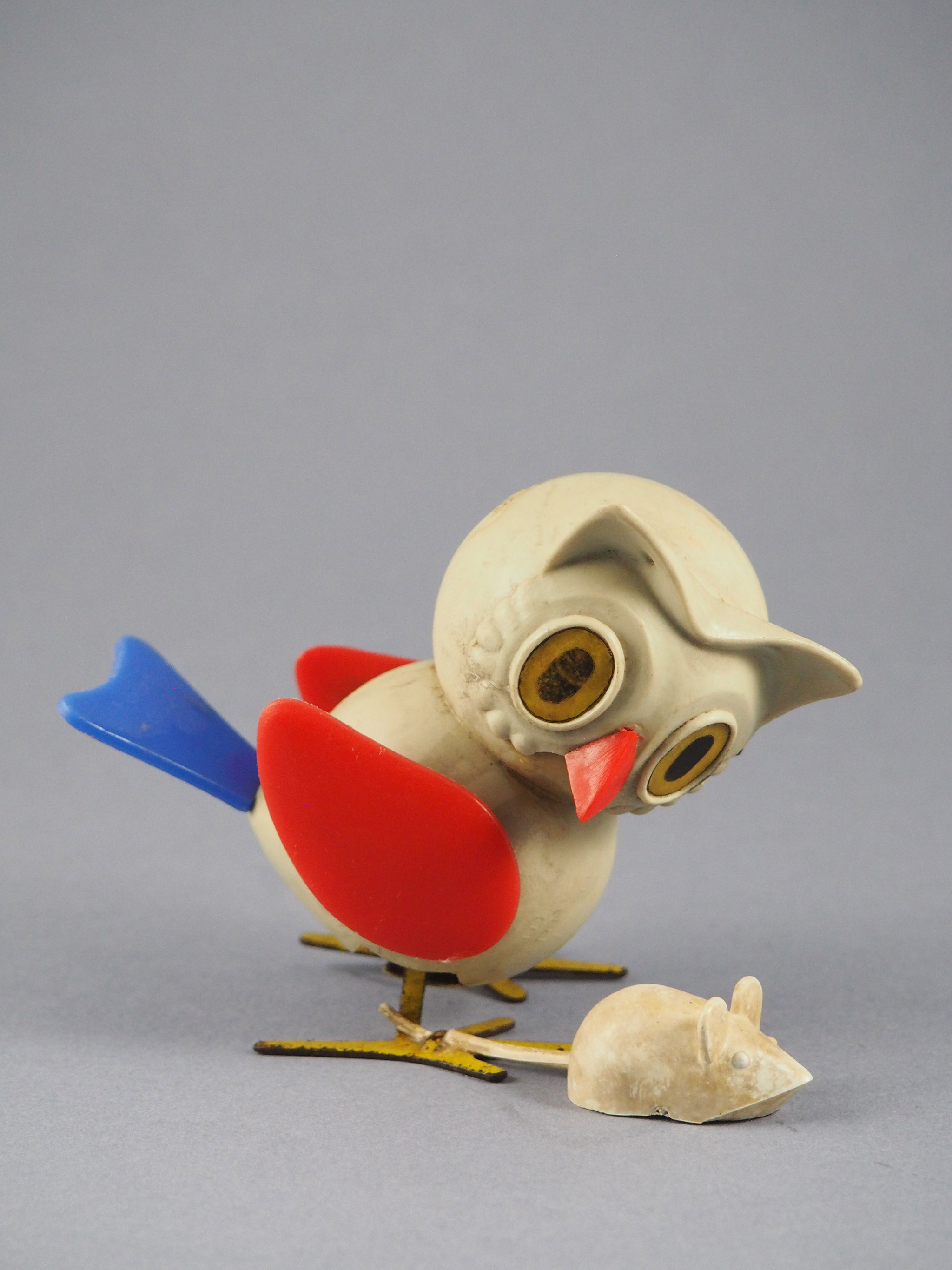 Owl and mouse photo 1