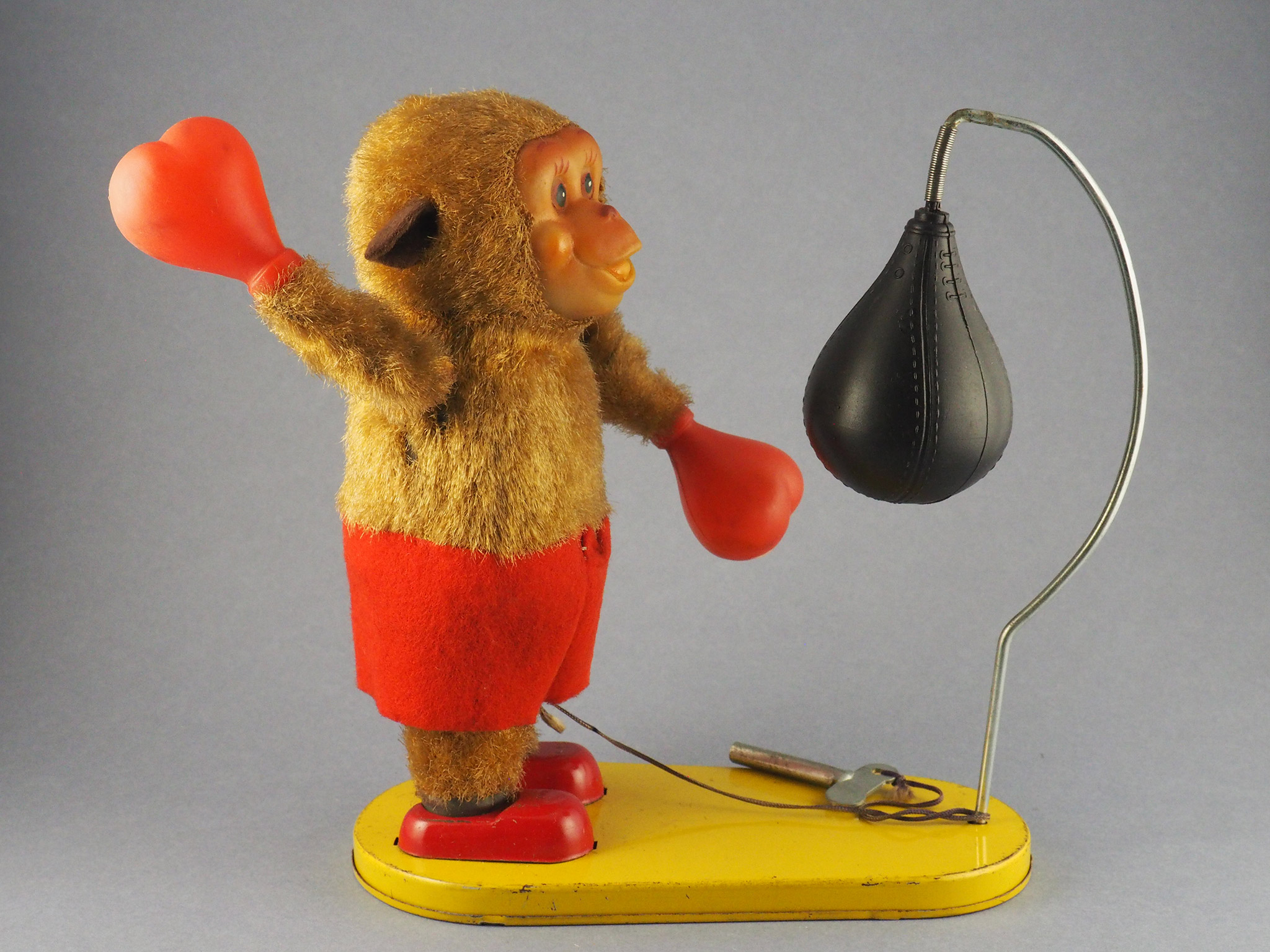 Boxing Monkey photo 2
