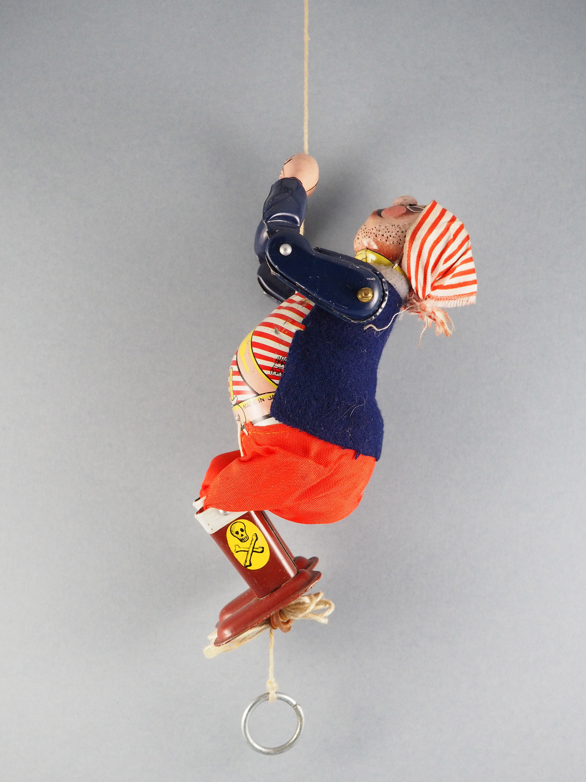 Climbing Pirate photo 2