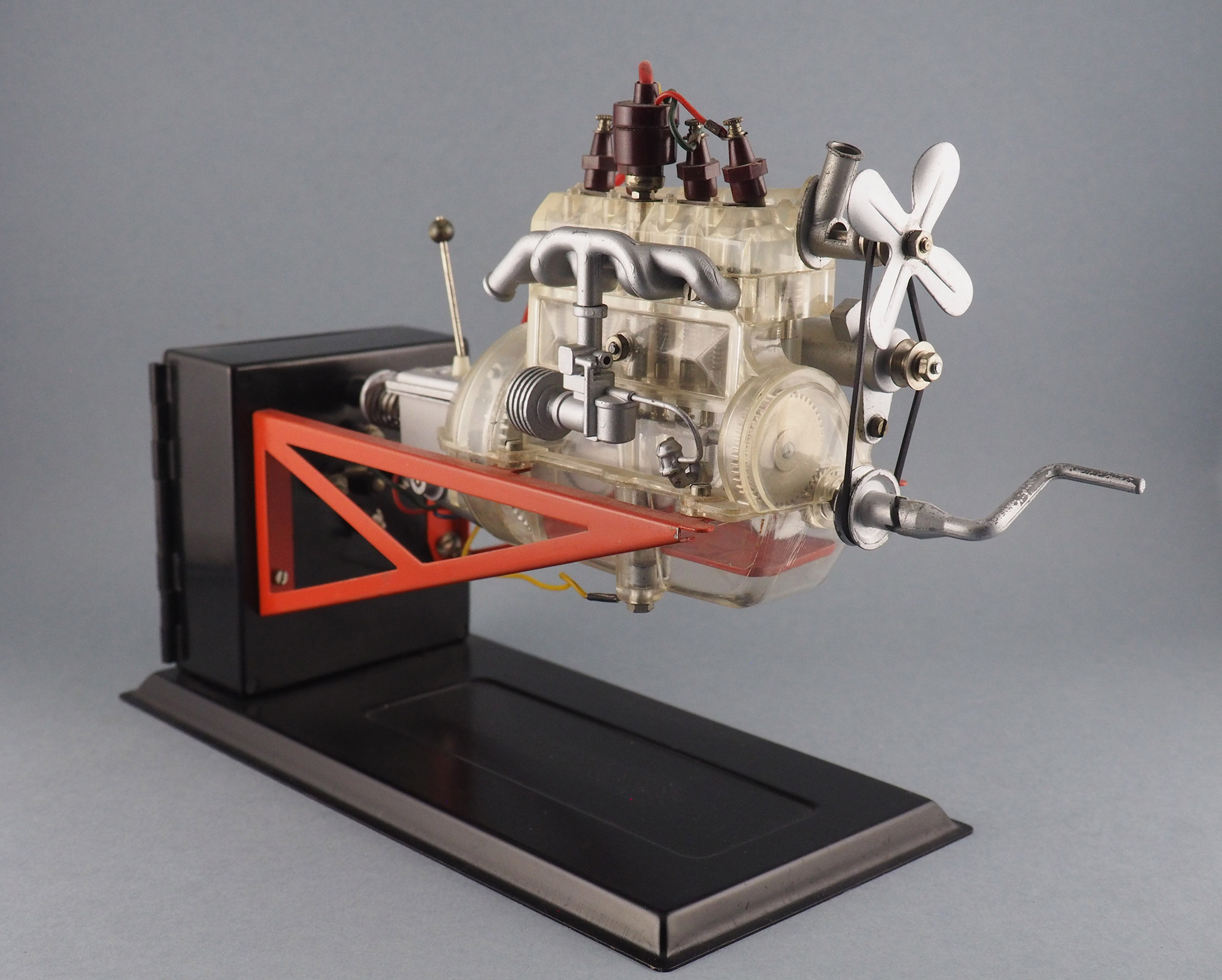 Transparent Engine photo 2
