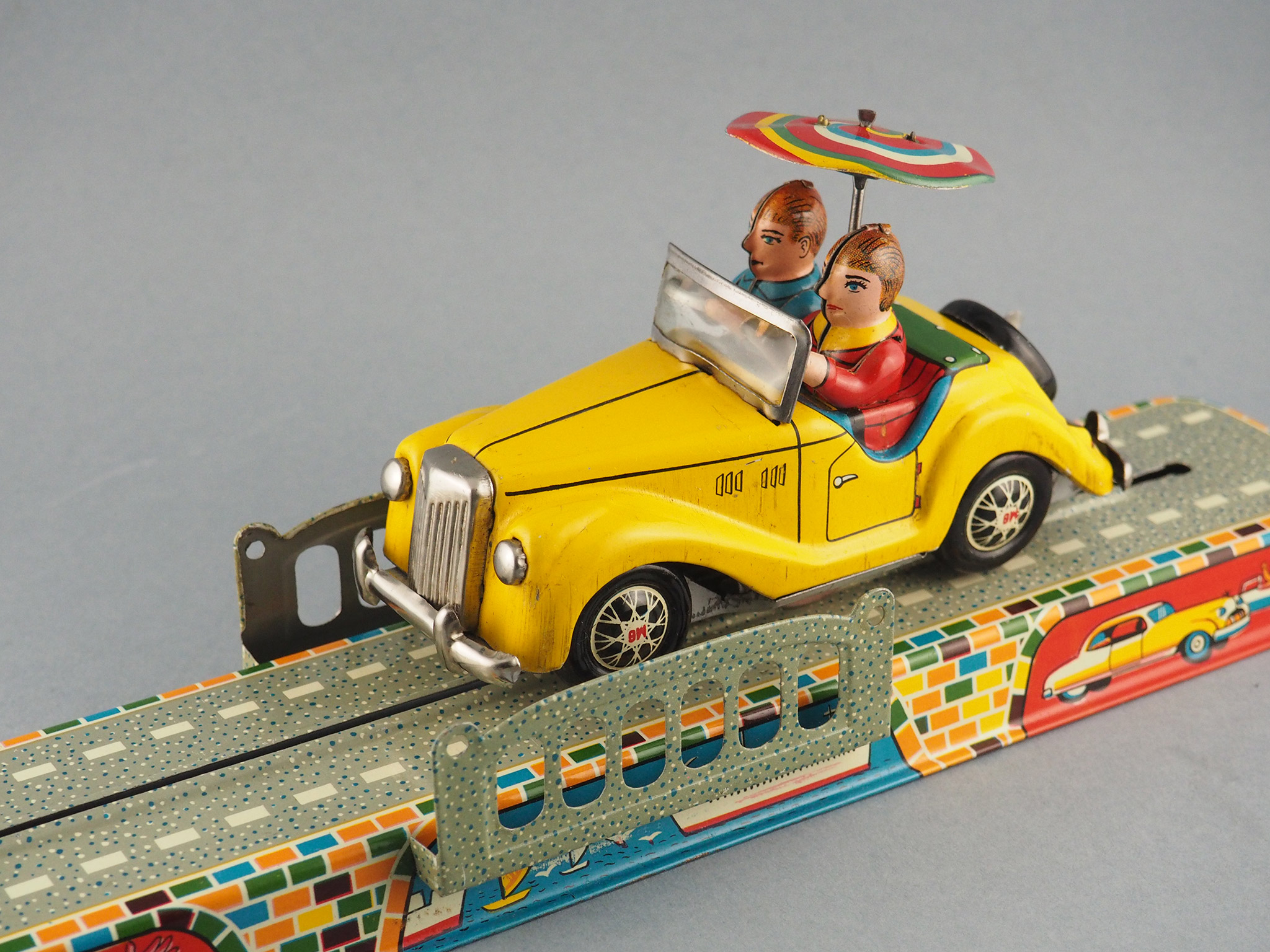 Wonder M.G. Car photo 3